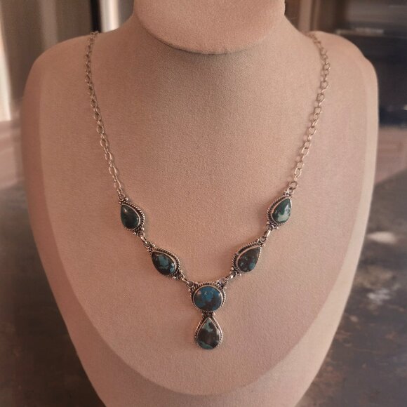 Turquoise Necklace - Picture 2 of 4